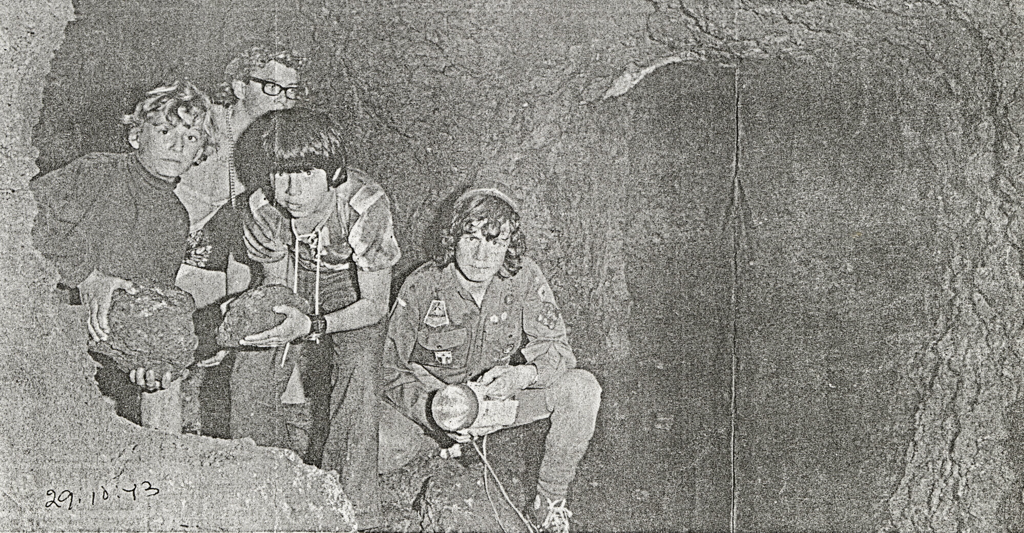 Otangarei Scouts at the Mouth of Dobbie's Tunnel