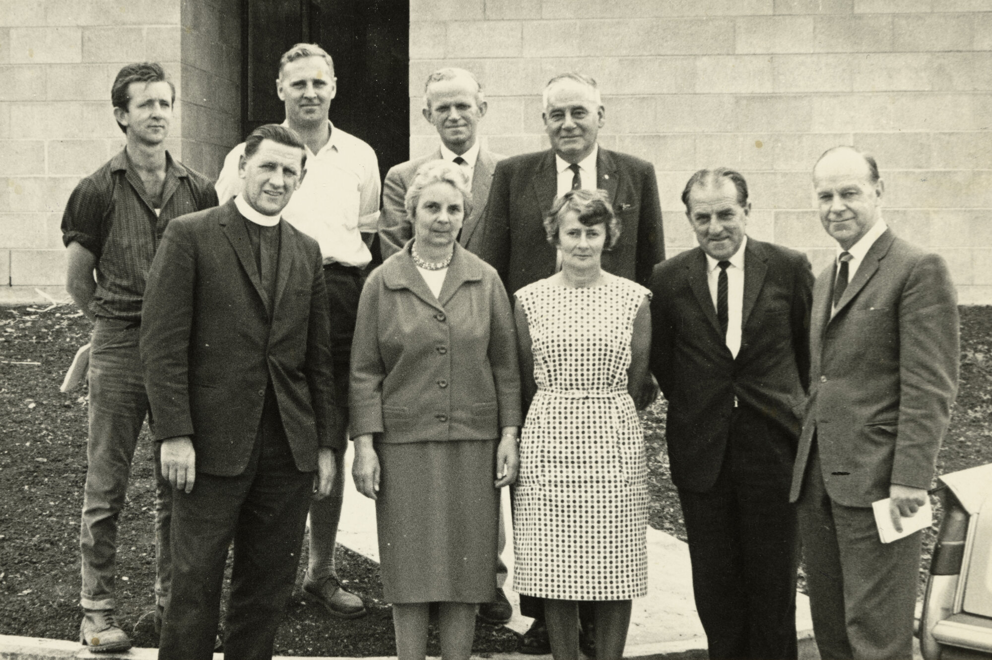 Selwyn Park's Original Committee and Two Builders  Representatives
