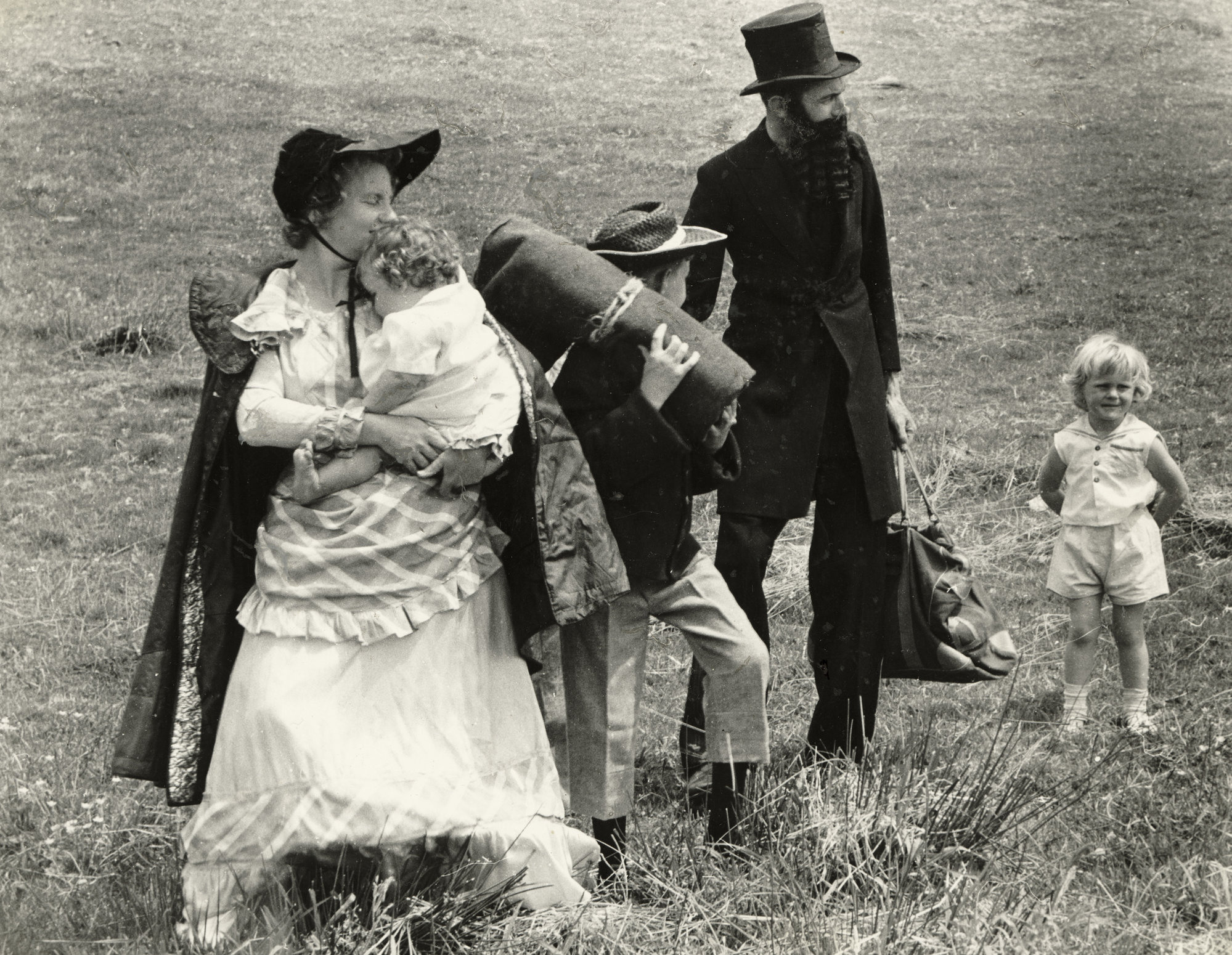 Mr &amp; Mrs Owen Hames Re-enact the Arrival of the Hames Family at Paparoa in October 1864