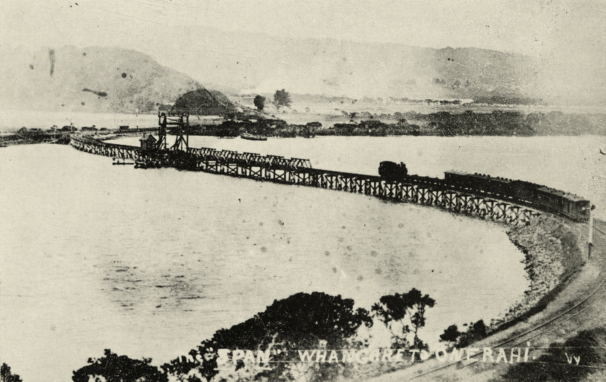 Railway Crossing to Onerahi - The "Gullroost" 1911 - 1933