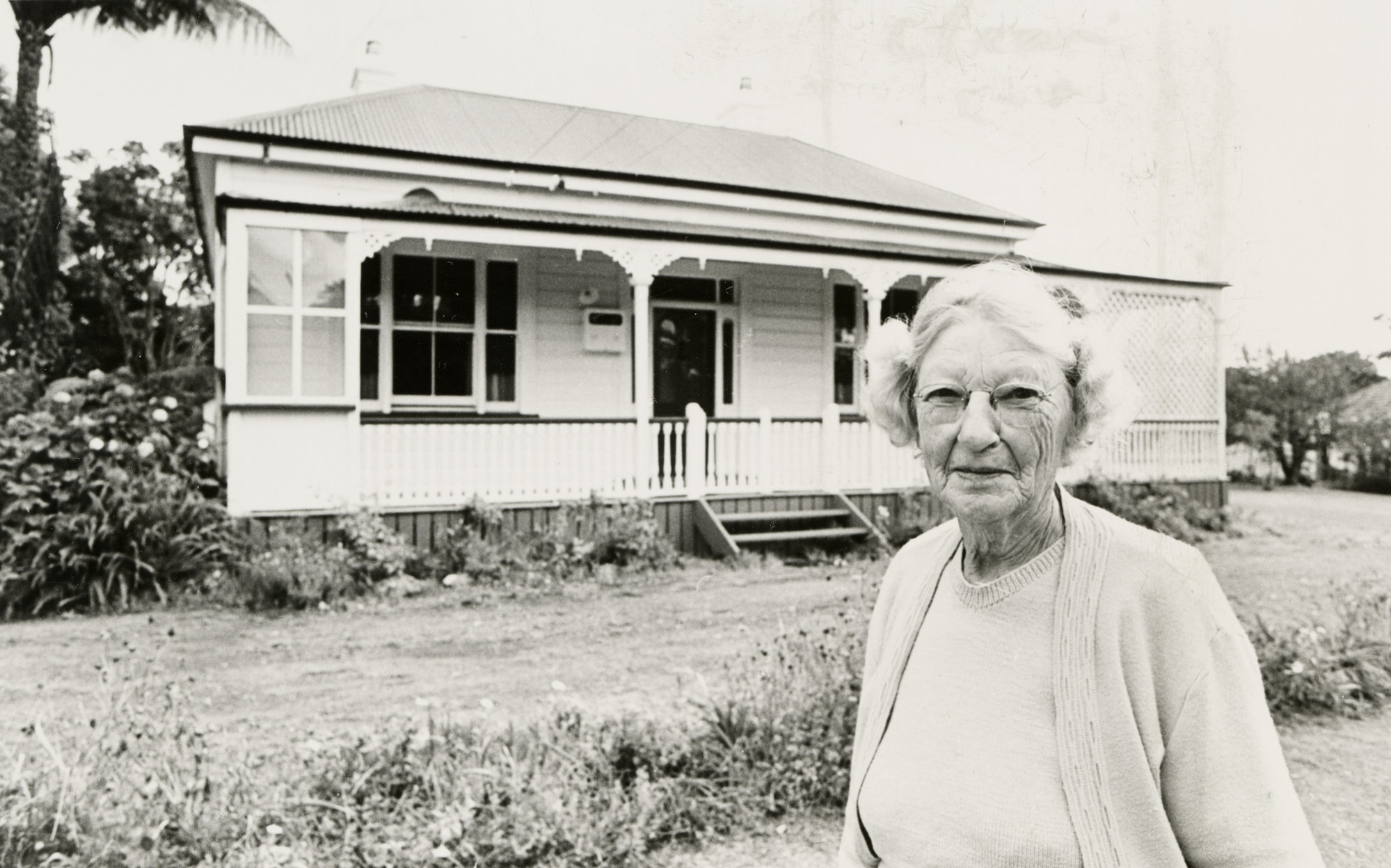 Cicely Lupton in front of the Lupton home