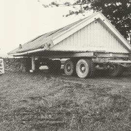 Riponui Pā School Roof Arrives at Heritage Park