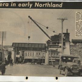 PN01.55 Water St railway bridge lifted into position